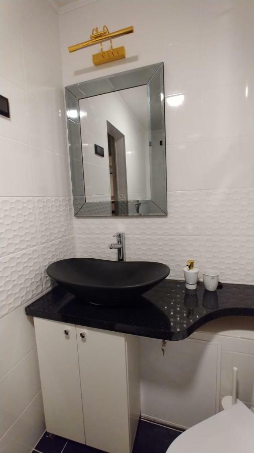Elen White Apartment Rēzekne Zewnętrze zdjęcie