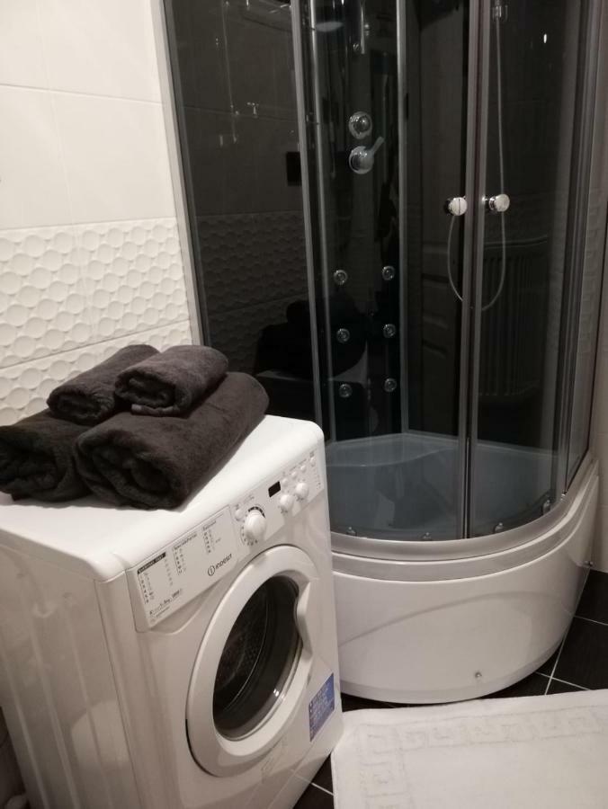 Elen White Apartment Rēzekne Zewnętrze zdjęcie